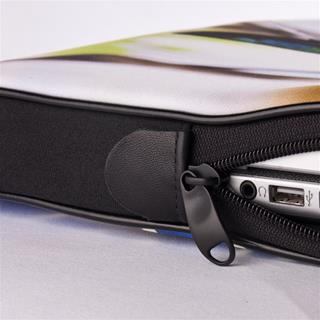 photo laptop case detail