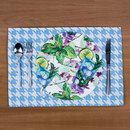 Assiette plate originale avec couverts