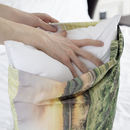 Coussin dans taie d'oreiller imprimée