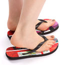 Model met flip flops voor kinderen