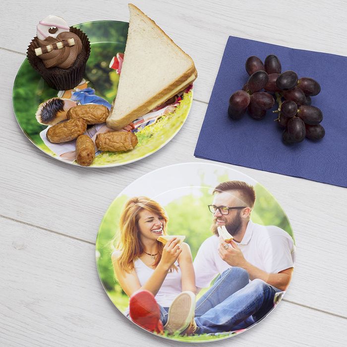 plates with pictures