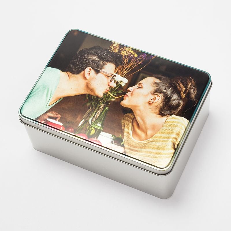 Couple memory box photo gift tin