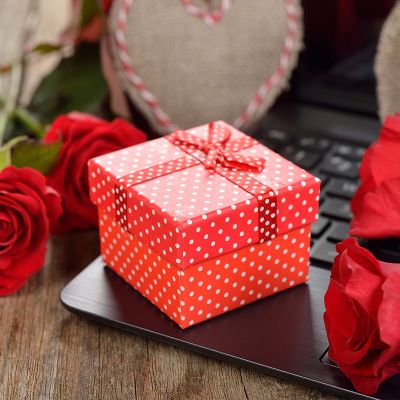 Personalized Valentine's Gifts ❤ Personalized Romantic Gifts