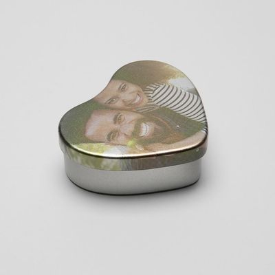 personalised heart shaped tins