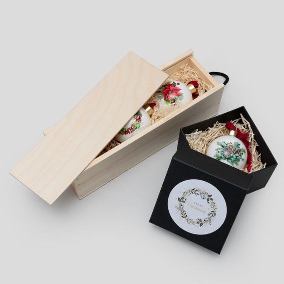 opzione di scatola regalo delle palline di natale in ceramica personalizzate