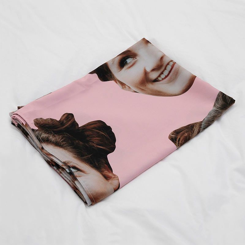 Bed Sheets With Your Face On It. Selfie Bed Sheets With Face Print