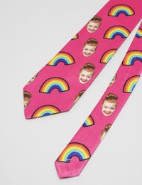 tie with face on it