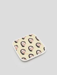 Hot dish pads with faces