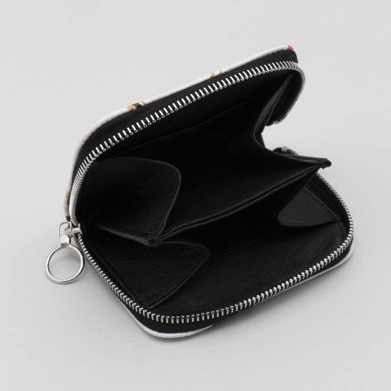 Female wallet top