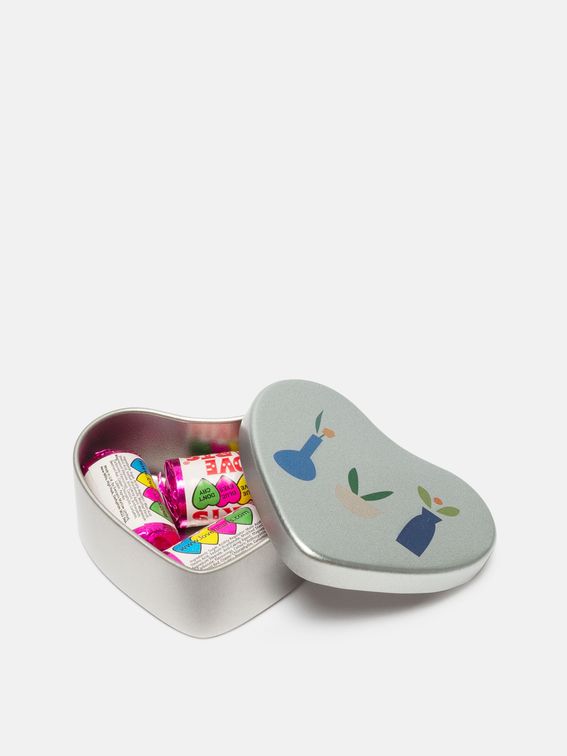 custom heart tin