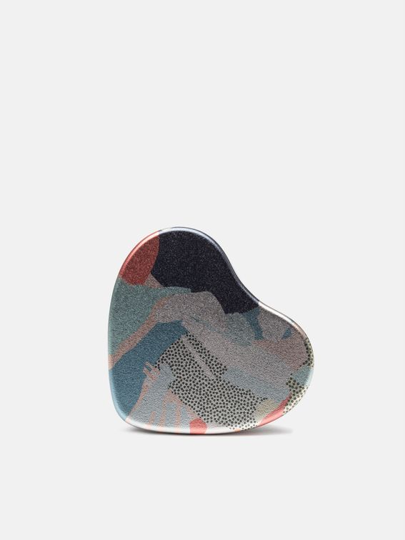 custom printed heart shaped tin