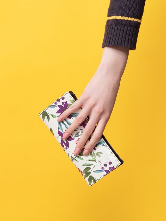 custom travel wallet