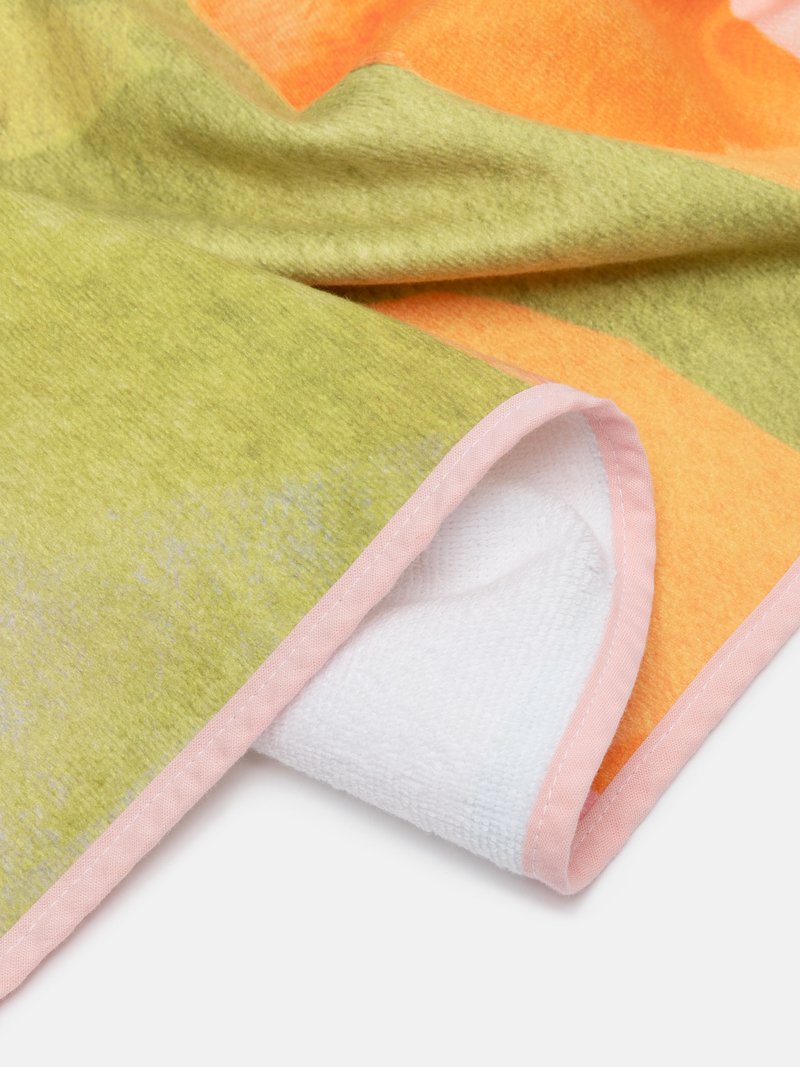 toalla de bano con ribete en varios colores