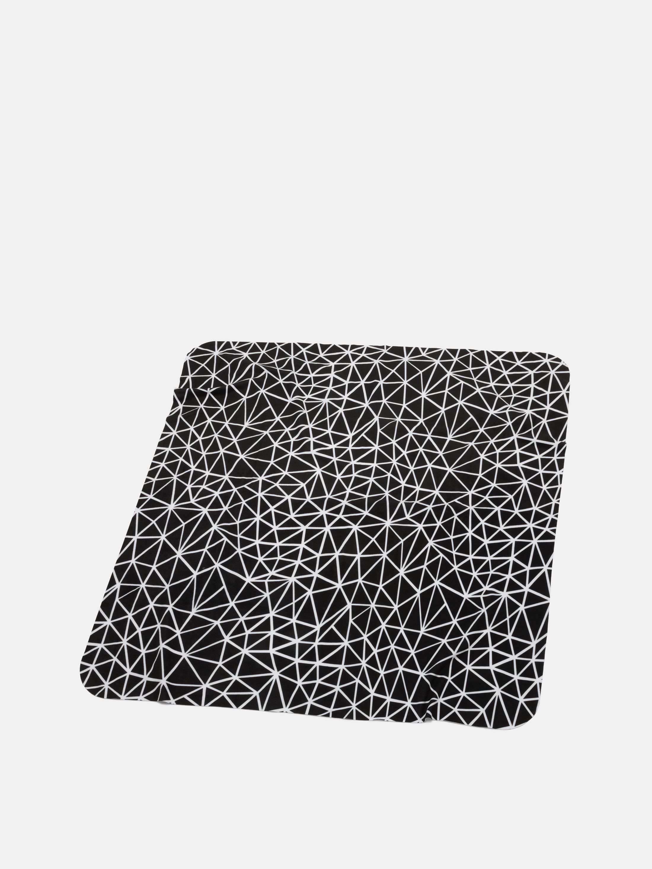 Printed pattern design light summer blanket