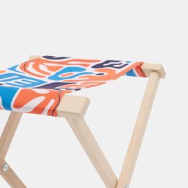 camping folding chairs open