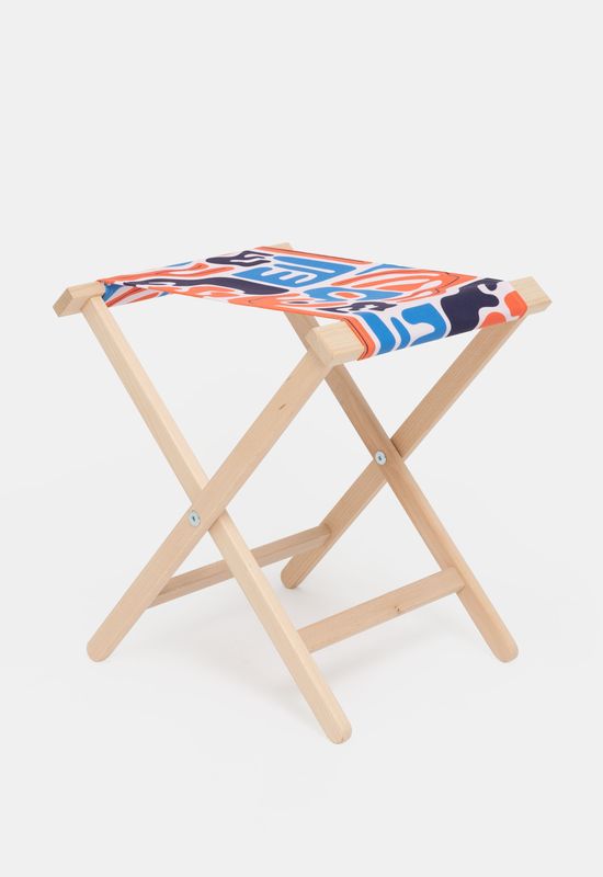 folding chairs printed with spring floral design