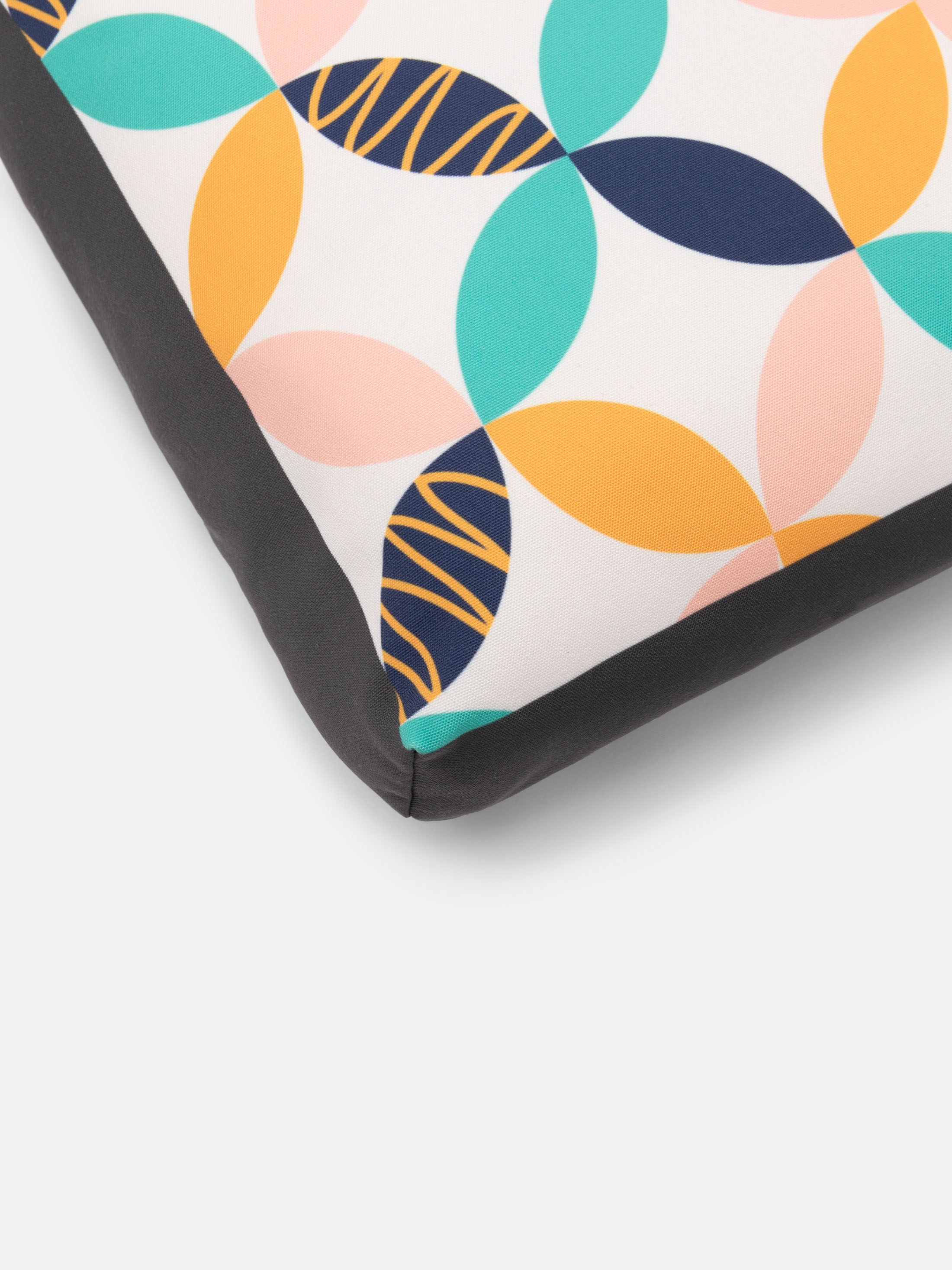 Panier pour chien personnalisable -  côtés imprimés avec motifs