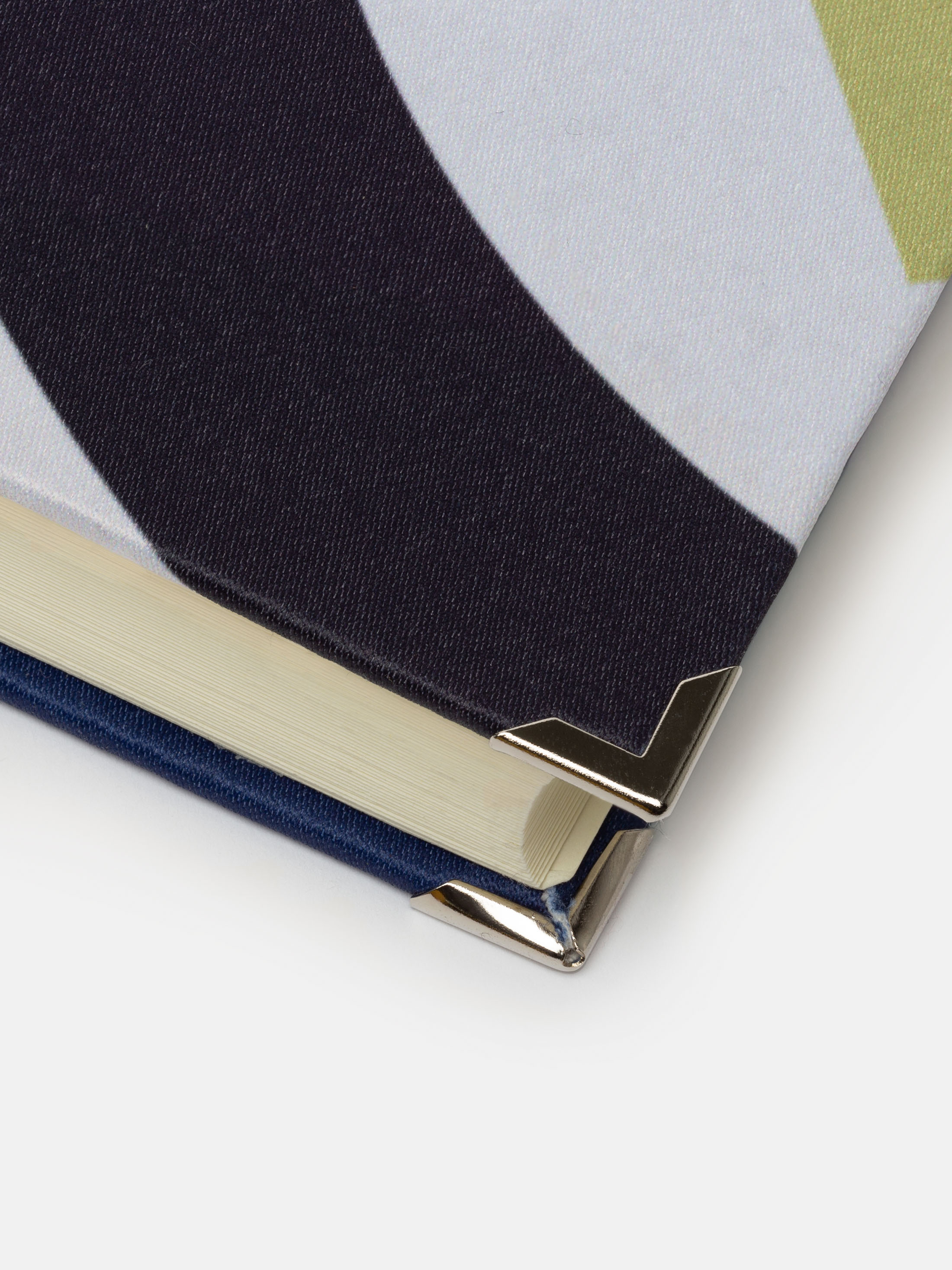 design your own scrapbook