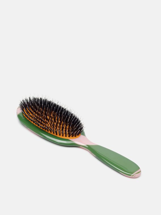 Brosse à cheveux design pour salon de beauté