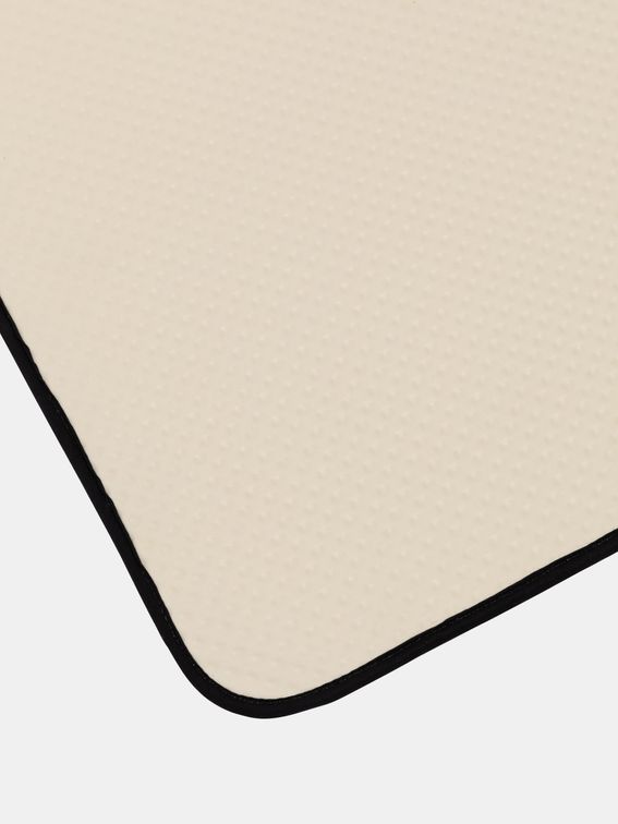 Tapis salle de bain avec design coloré