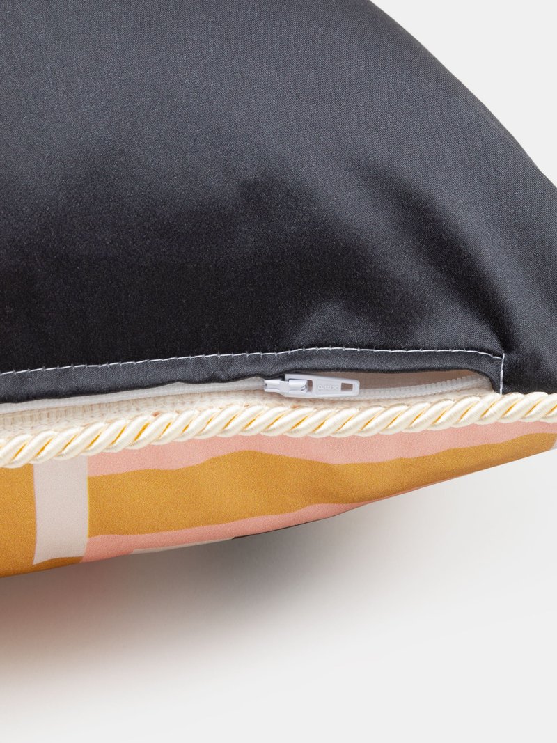 dettaglio zip cuscini di seta