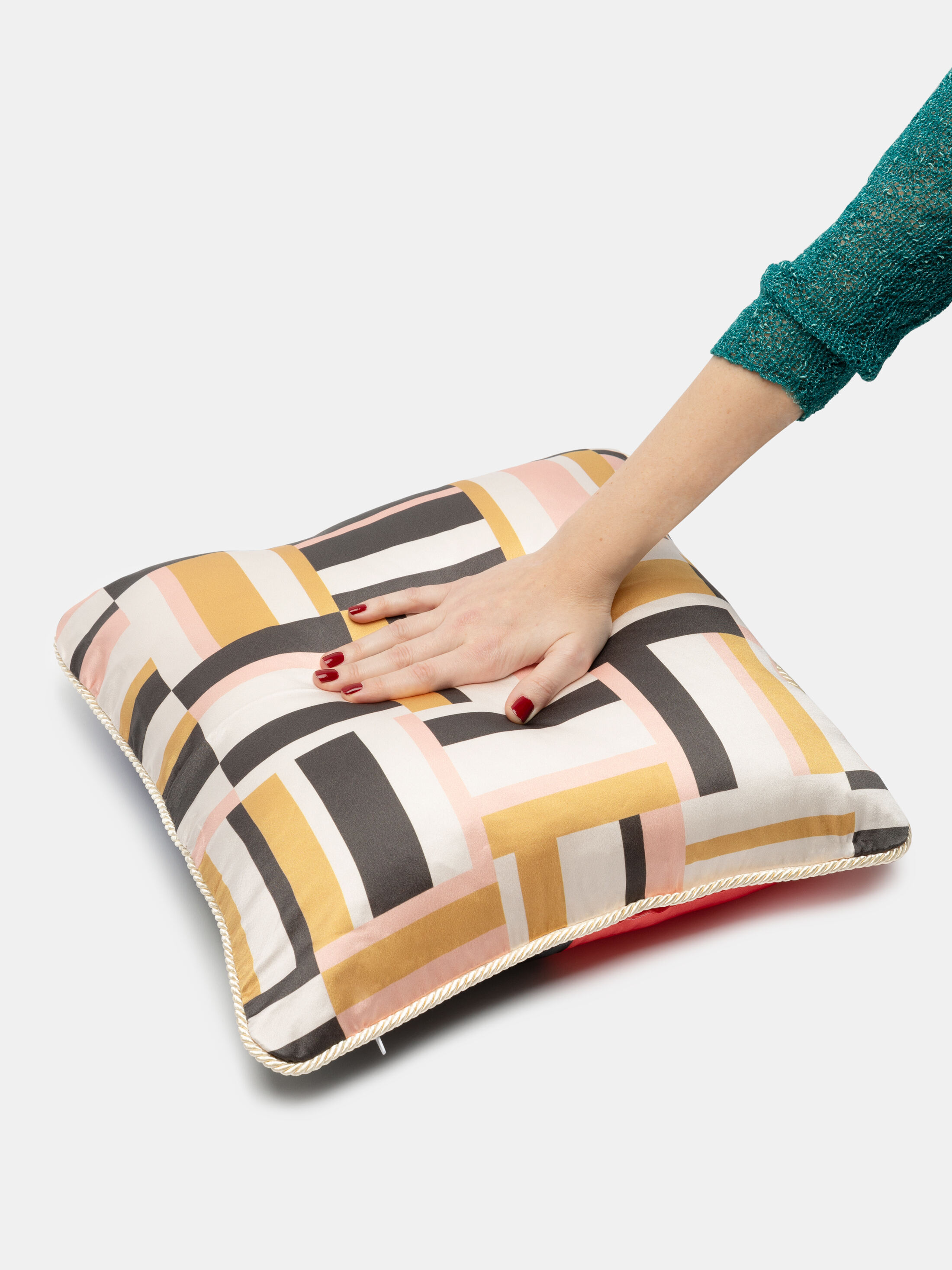 padding for silk cushions