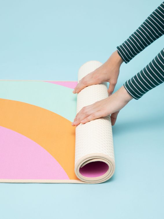 Eco-Friendly Woven Yoga Mats with Alignment Guides