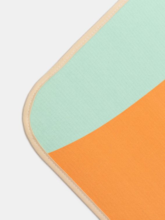 Détail du tapis de yoga personnalisé