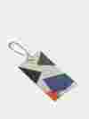 detail bedrukt leren label met ketting
