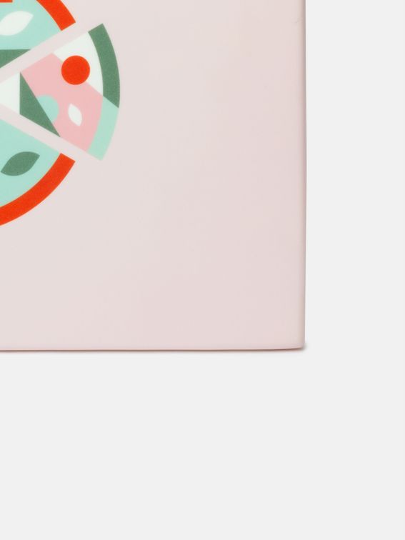 egendesignad skärbräda med bröd