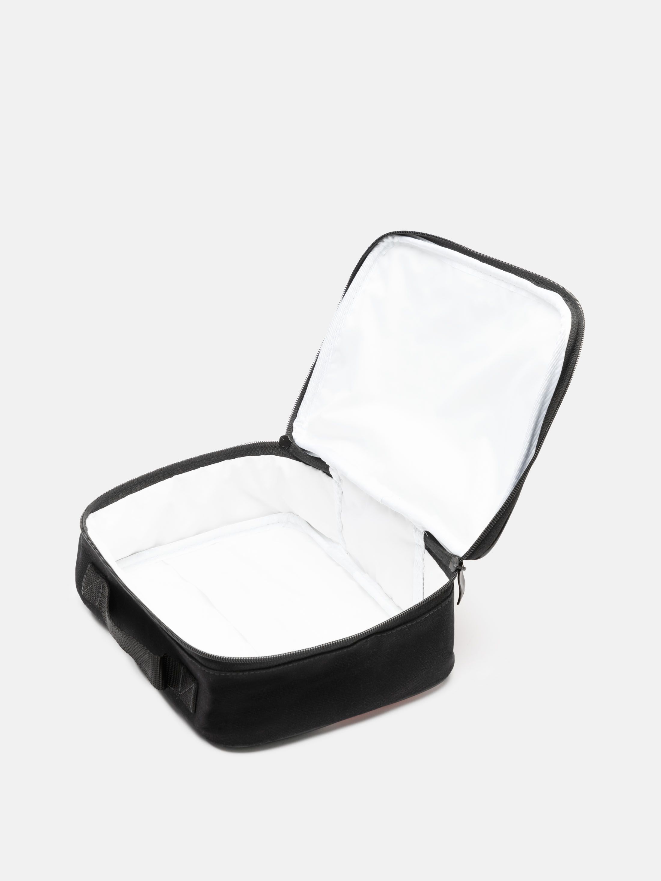 printed lunch bag Insulated interior and black elastic strap