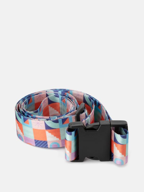 luggage straps UK buckle fastening