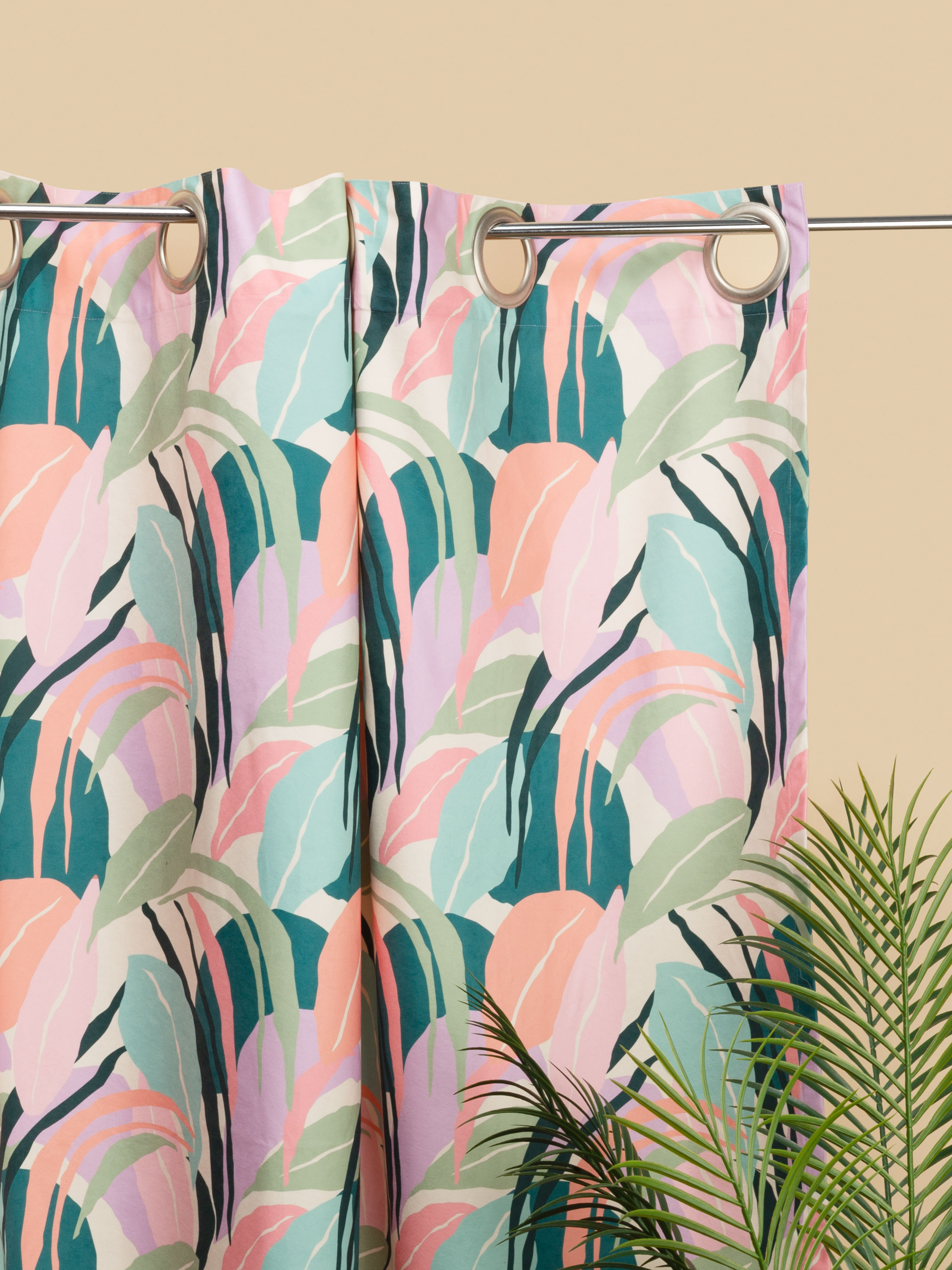 Cortinas a medida con ojales metálicos