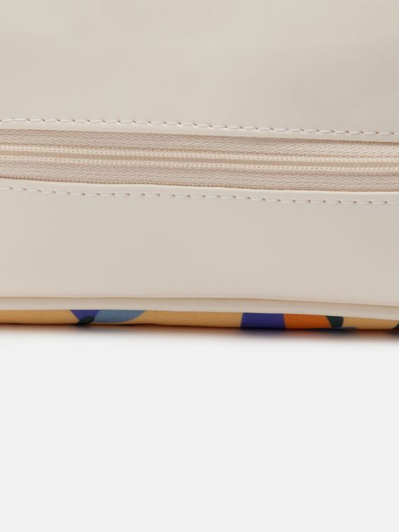 Trousse de toilette en cuir