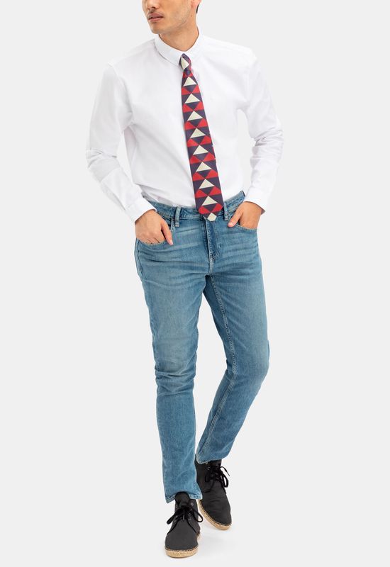 stropdas op maat met blauw pak