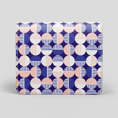 Monedero pequeño de cuero personalizado con solapa