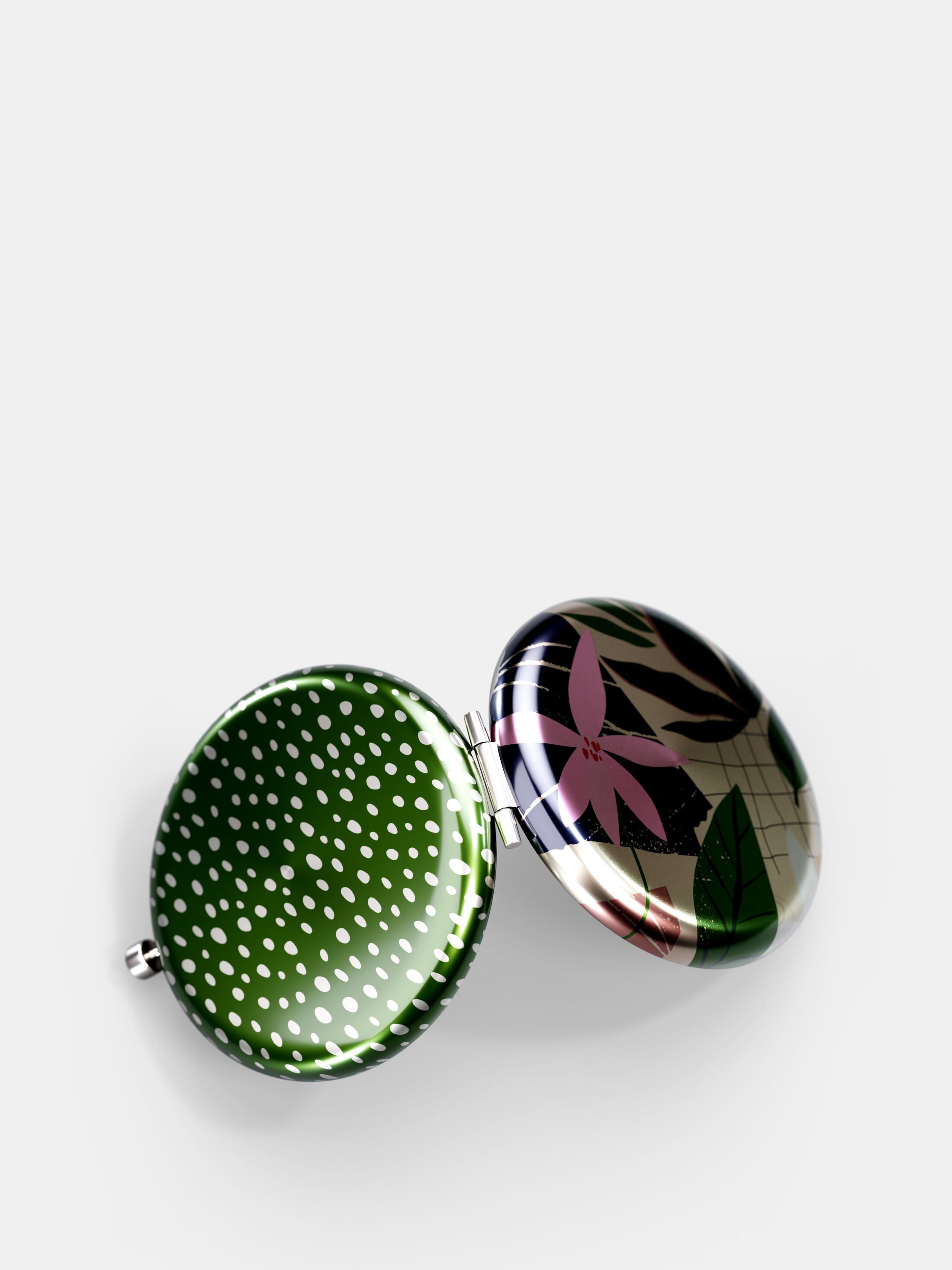 Design your own custom pocket mirrors with different patterns