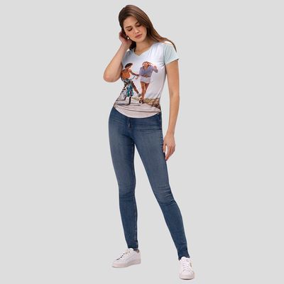 t-shirt stampata per donne