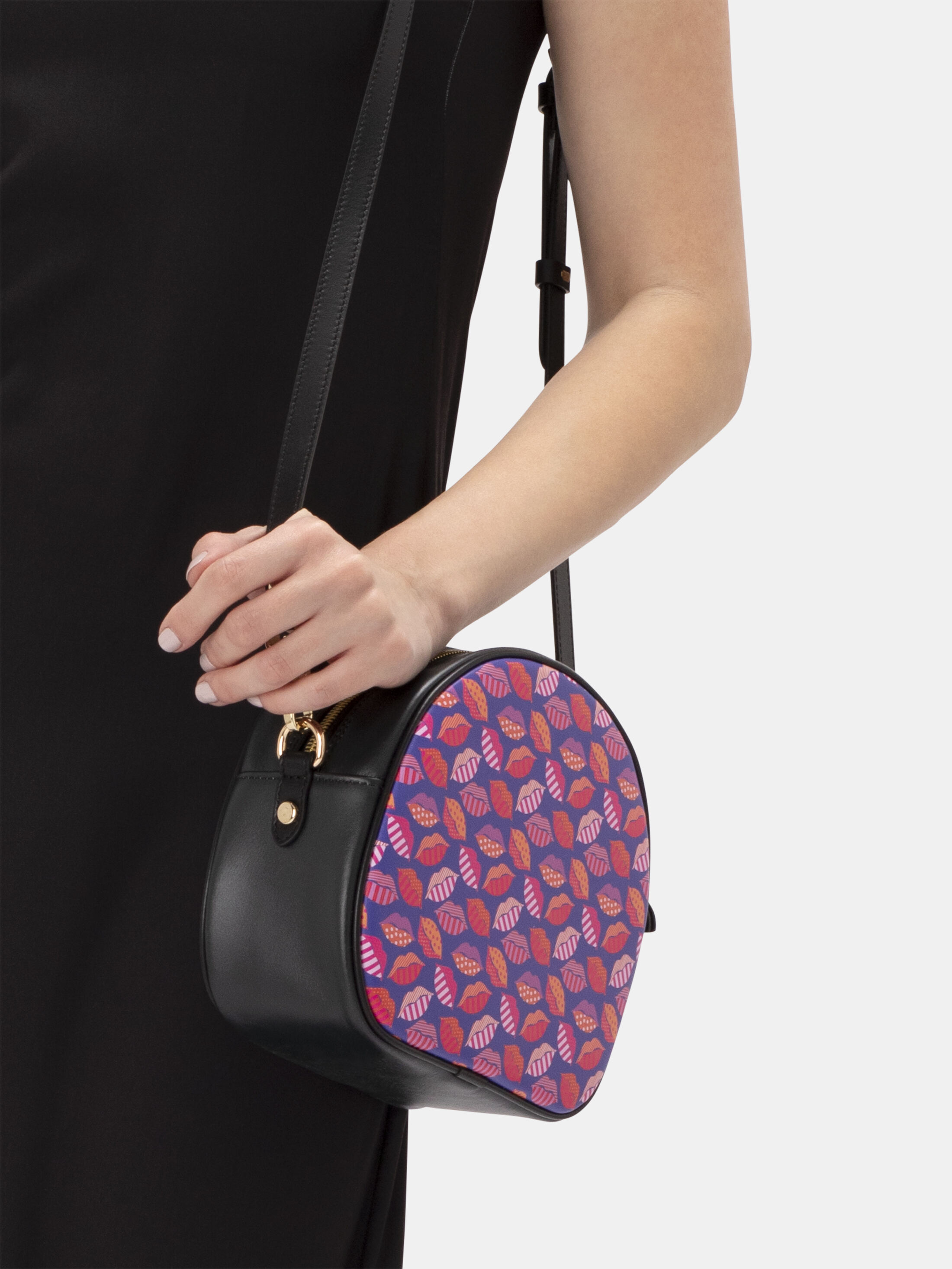 circle handbag