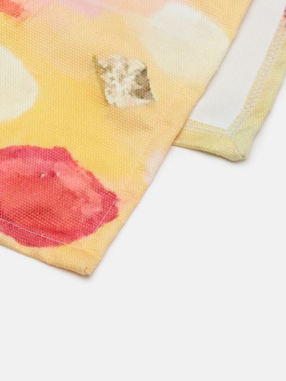 printed table runner details