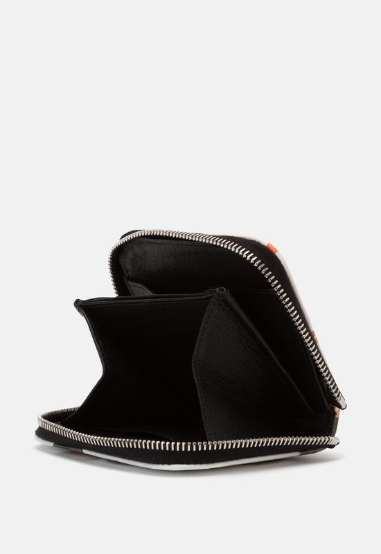 Black zip discount purse