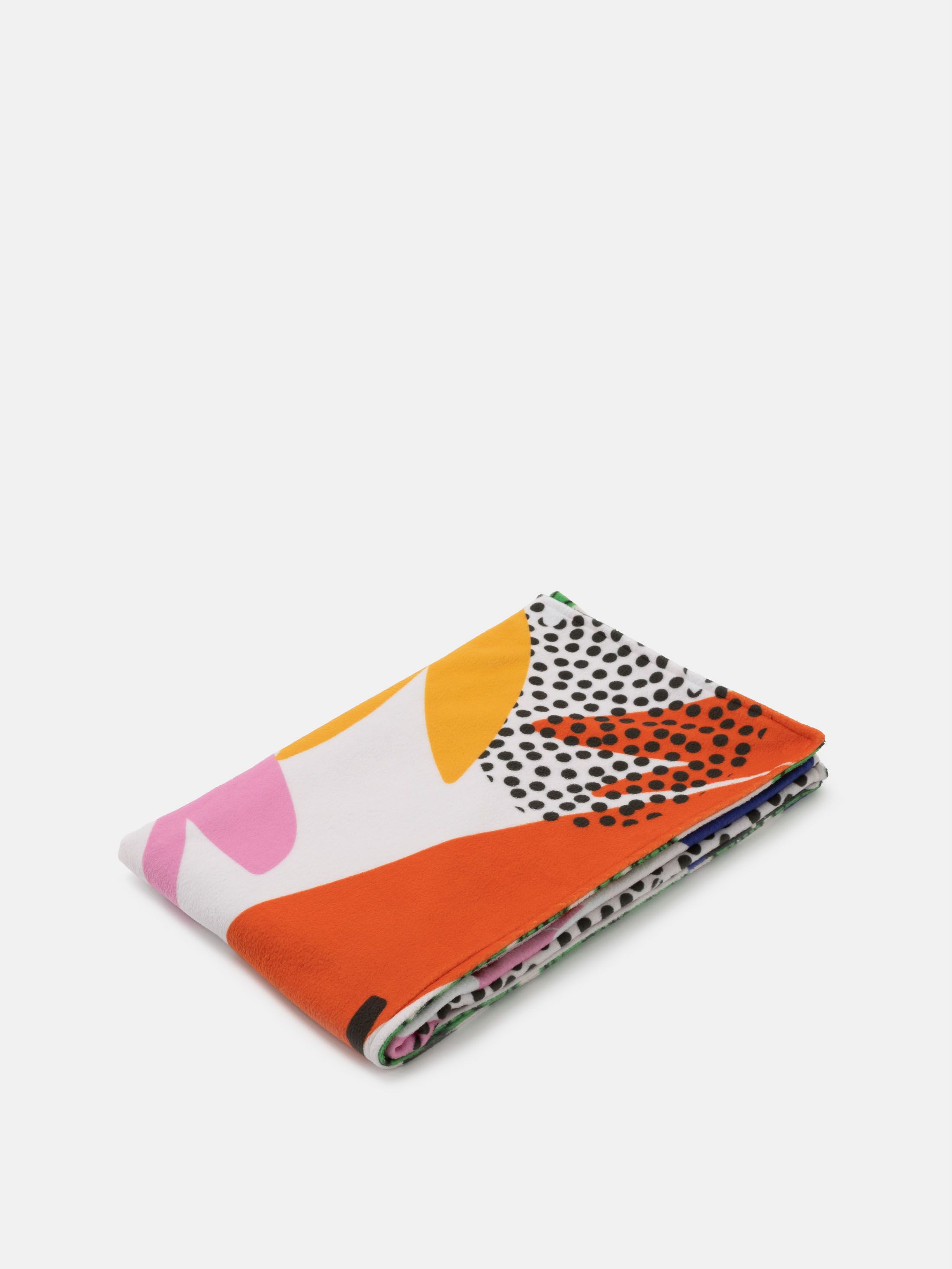 comfort blanket for babies printed with orange design