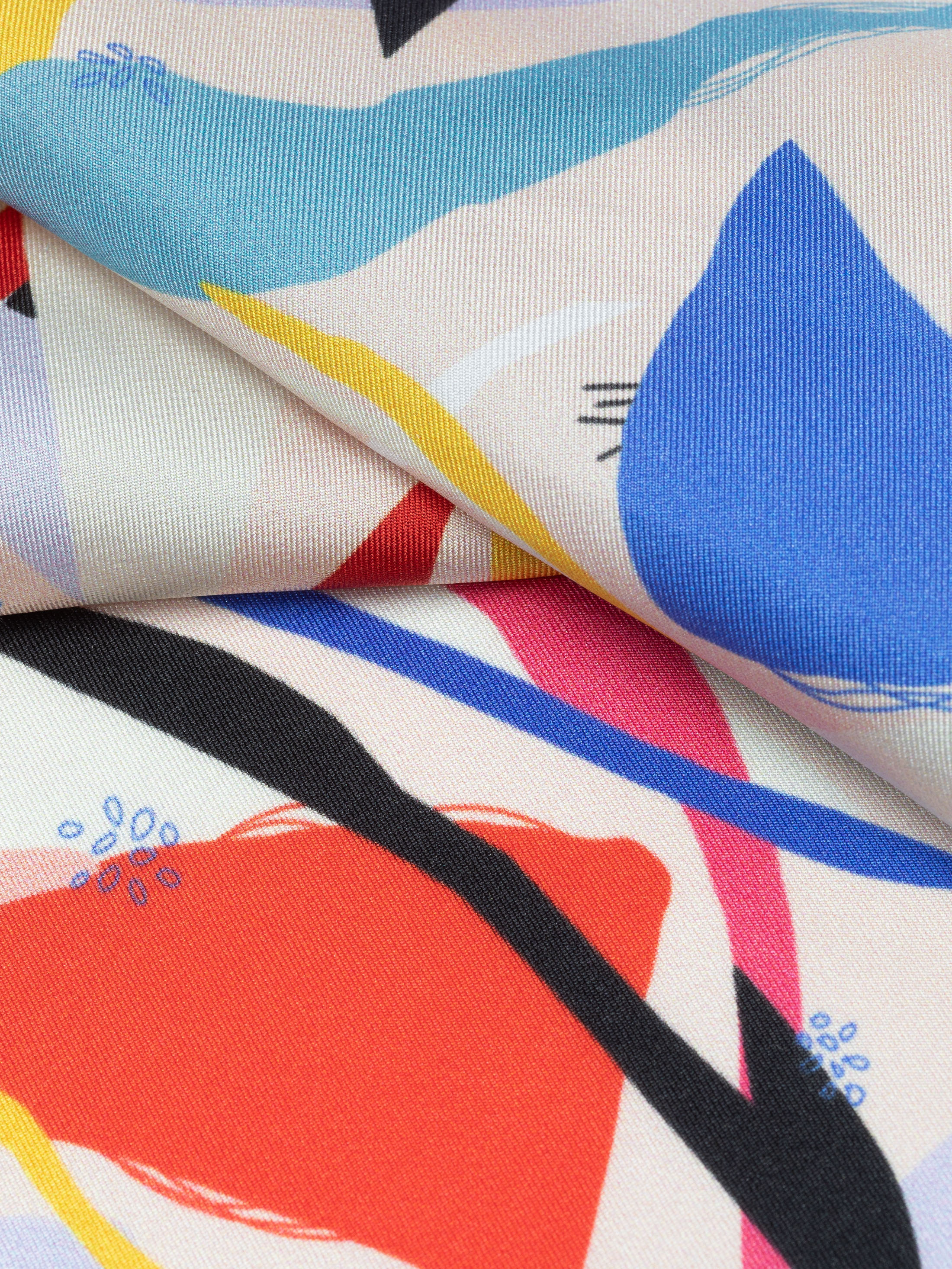 twill stoff aus seide mit muster vogel und blumen