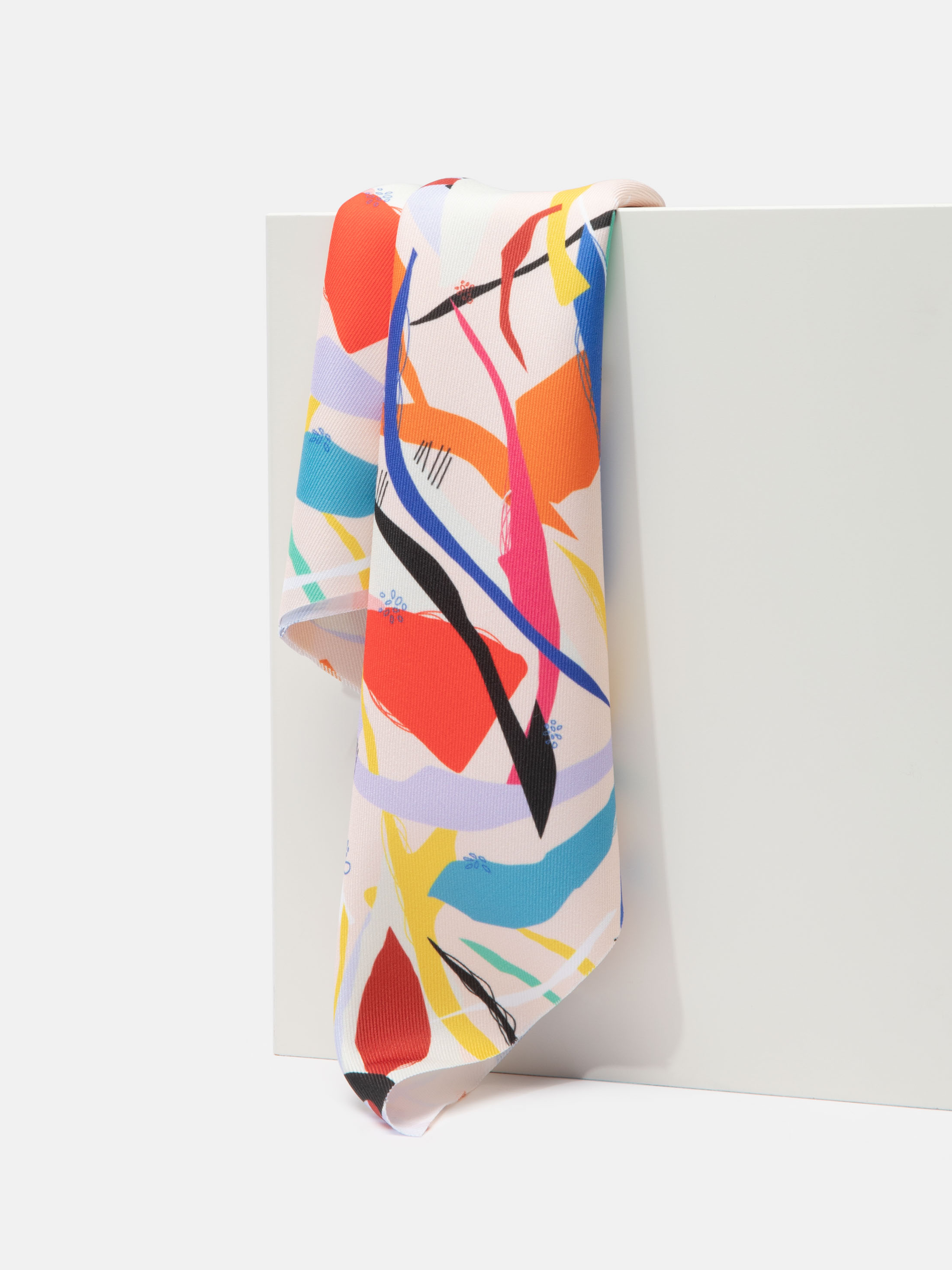 custom print poly twill fabric pinned