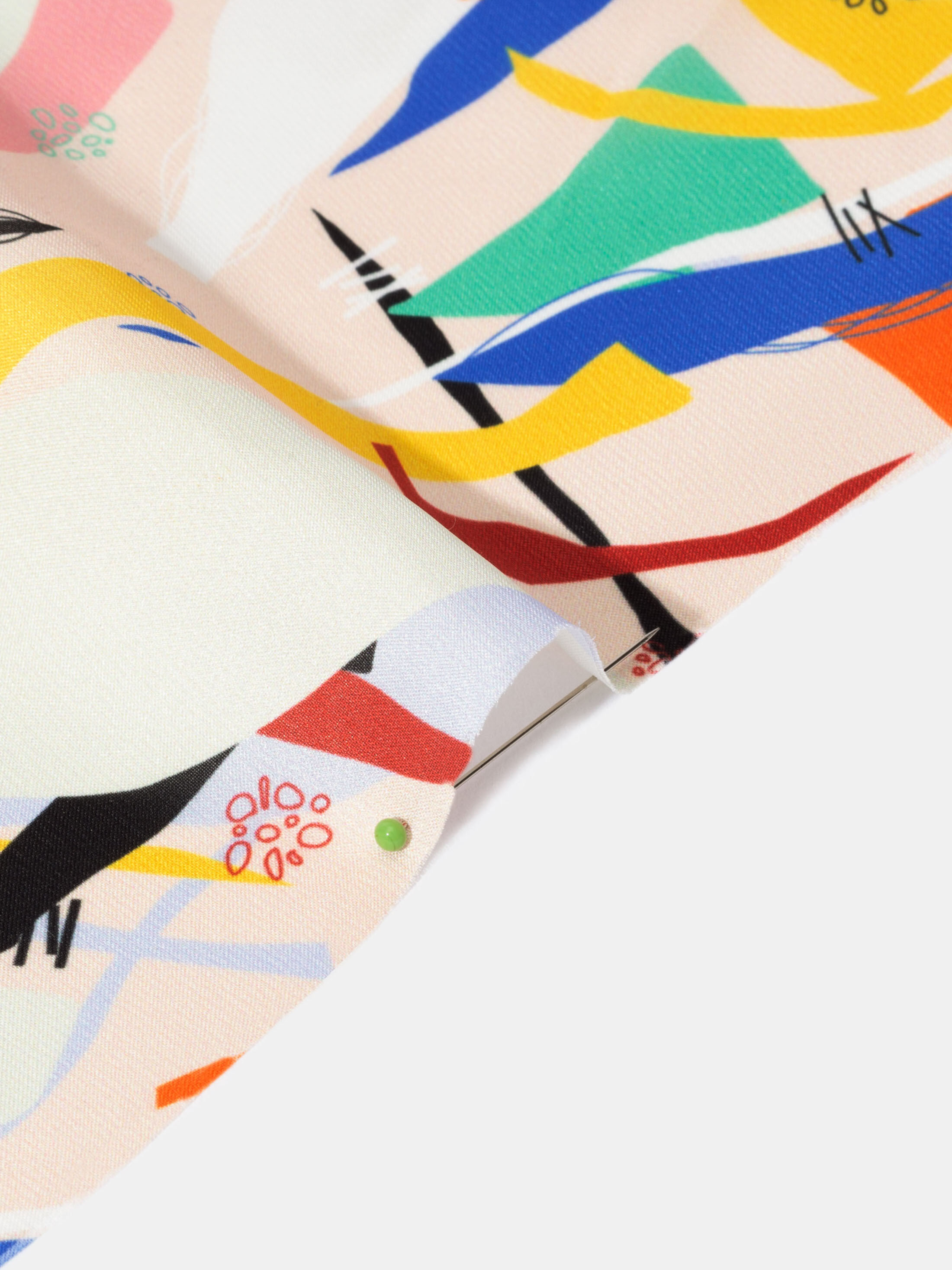 Tissu polyester satin léger et brillant