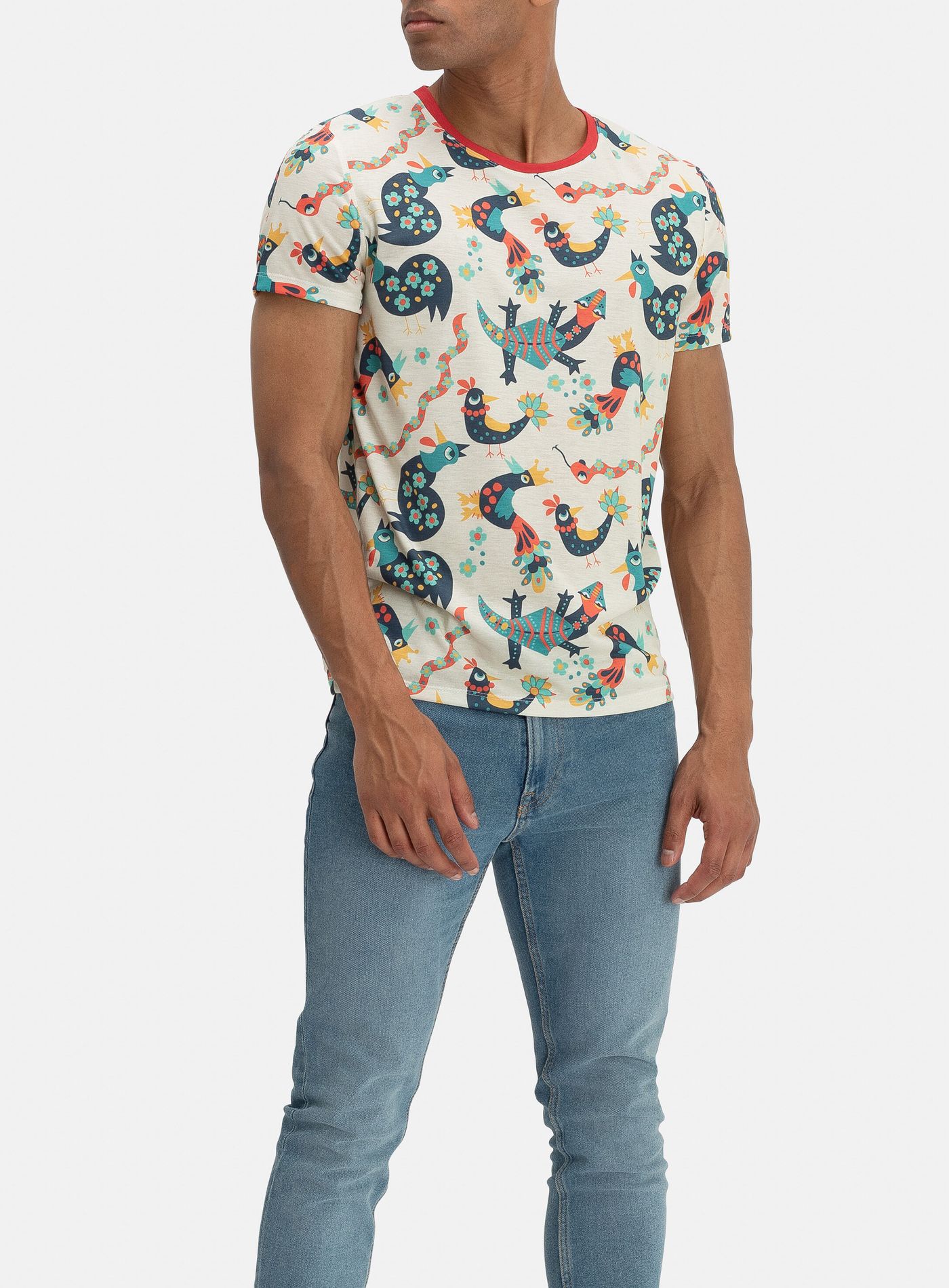 T-shirt Noir Sur Fond Blanc | Photo Gratuite T-shirt Noir Sur Fond Blanc | Photo Gratuite
