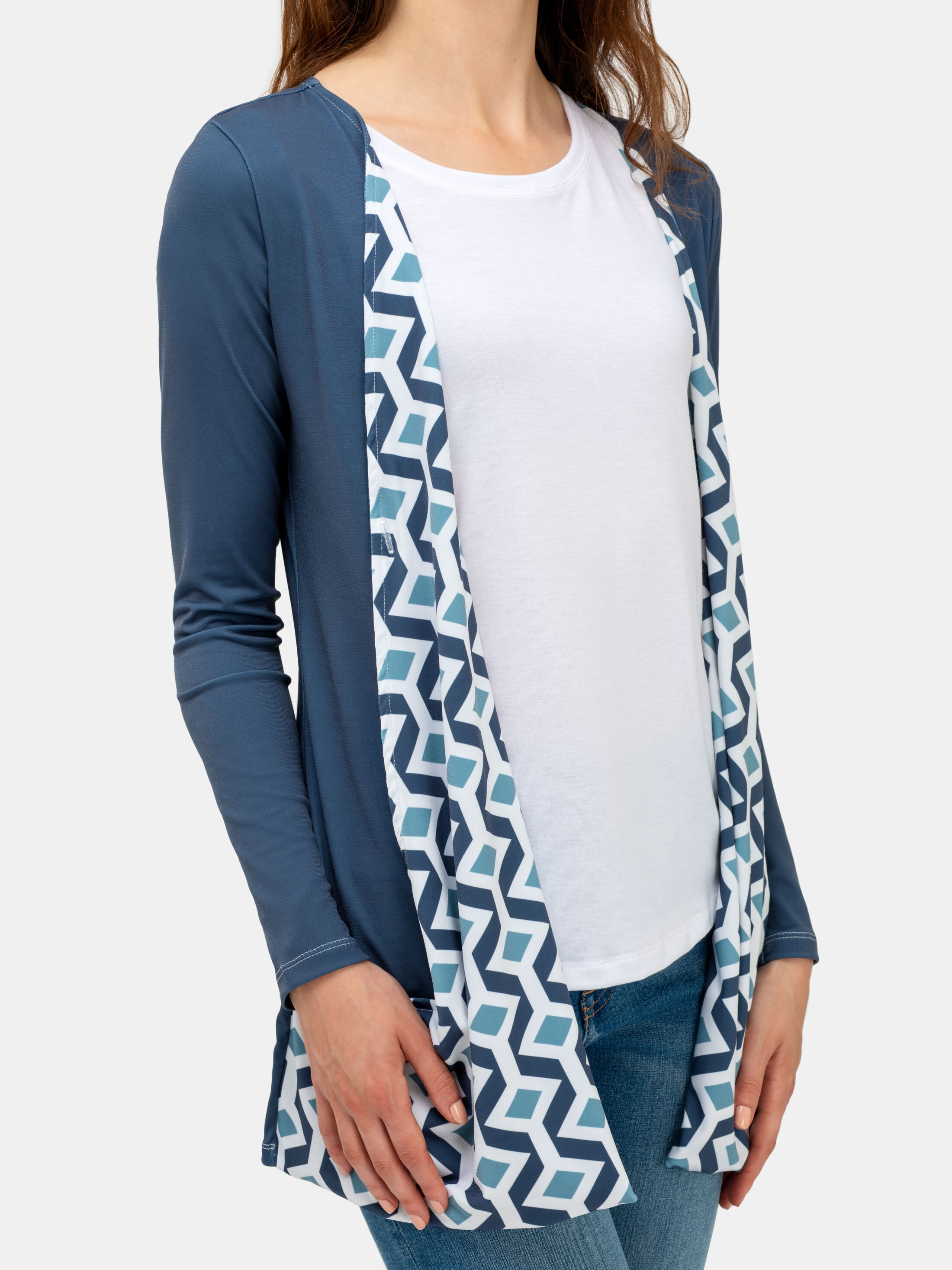 Shirt with outlet attached cardigan