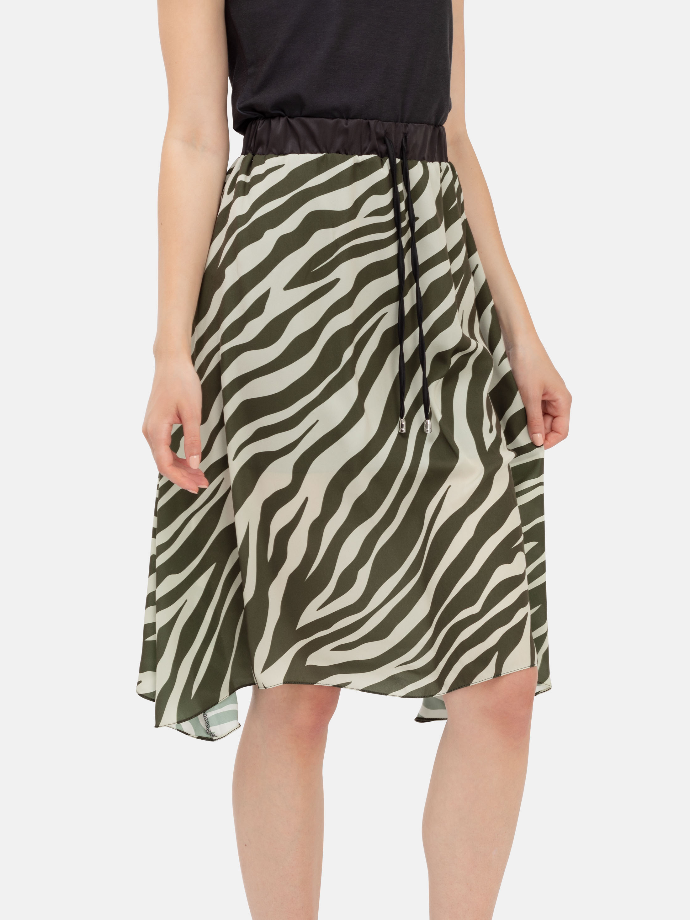 Geroo Jaipur Top and Skirt Set Buy Geroo Jaipur Hand Crafted flared Black  Pure Cotton Skirt with White Crop Top Online  Nykaa Fashion