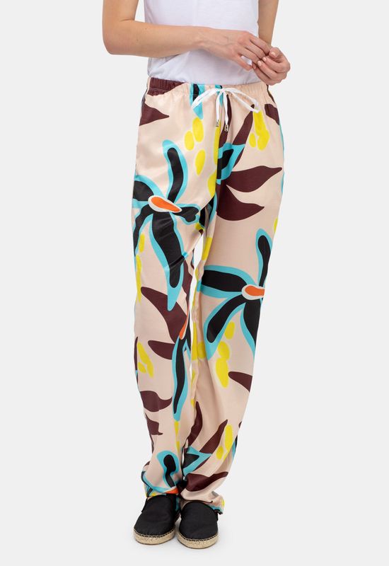 De skinny jeans komt terug en zo combineer je 'm De skinny jeans komt terug en zo combineer je 'm