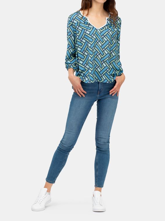 printed blouses detail